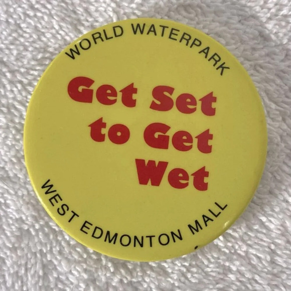 Vintage West Edmonton Mall  World Waterpark Yellow Get Set To Get Wet Pin - Picture 4 of 6